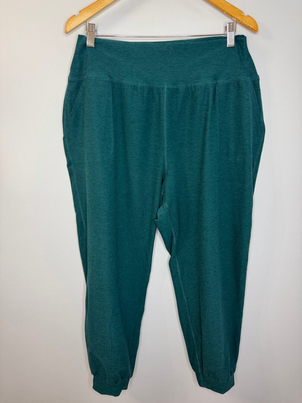 Beyond Yoga Women's Green Spacedye Midi Jogger Soft Sz 2X